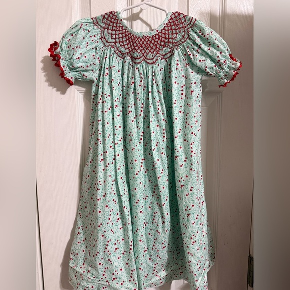 Three Sisters Smocked Bishop - Picture 1 of 15